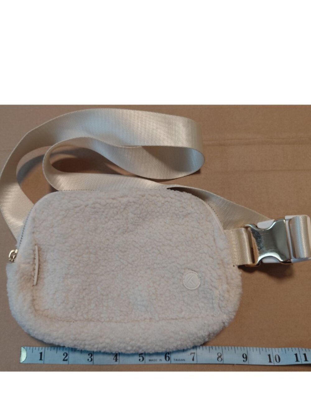 kyodan Cloud Sherpa Belt Bag Cream